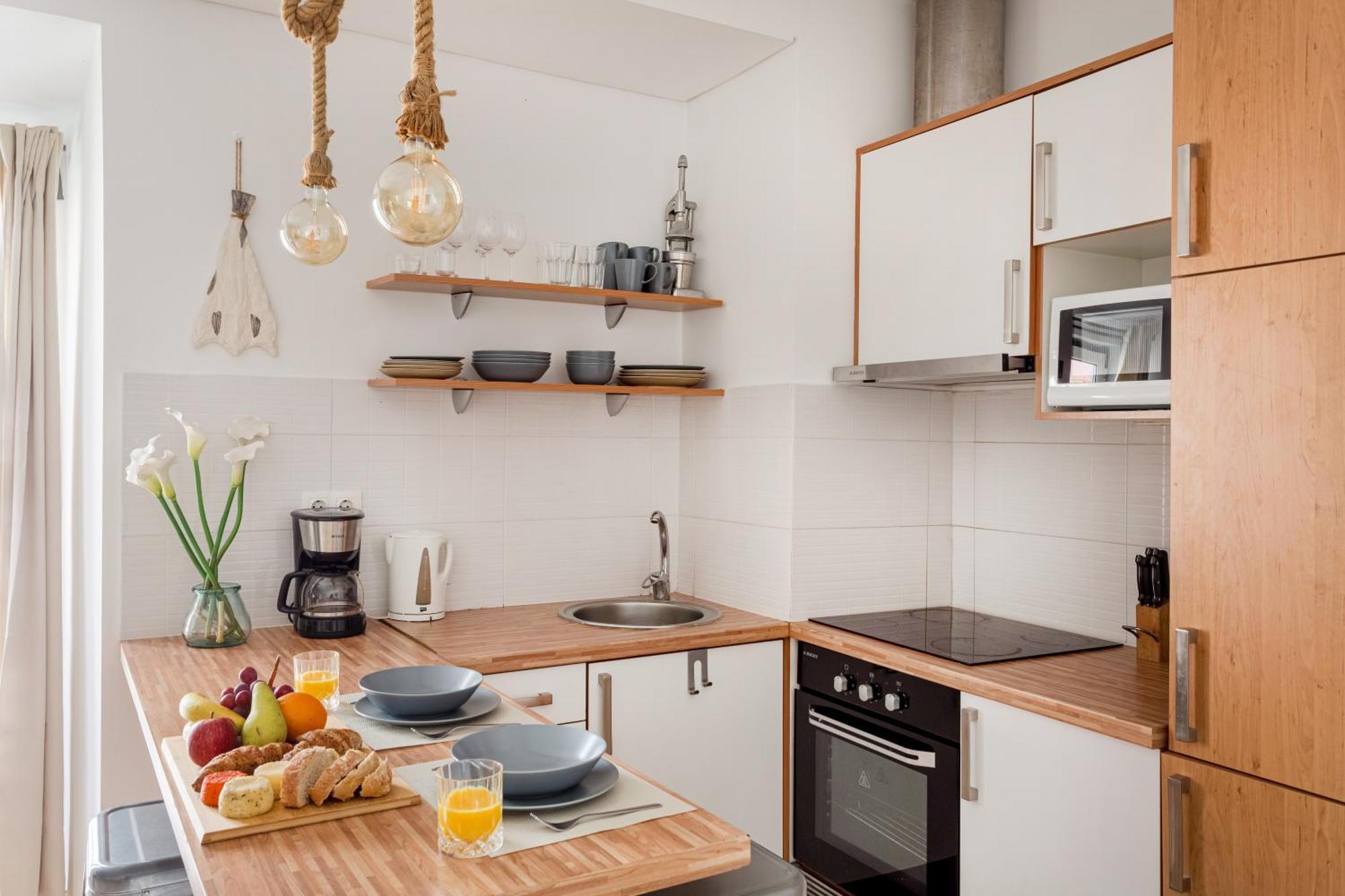 Apartment Curva Do 28, Alfama Lisbon
